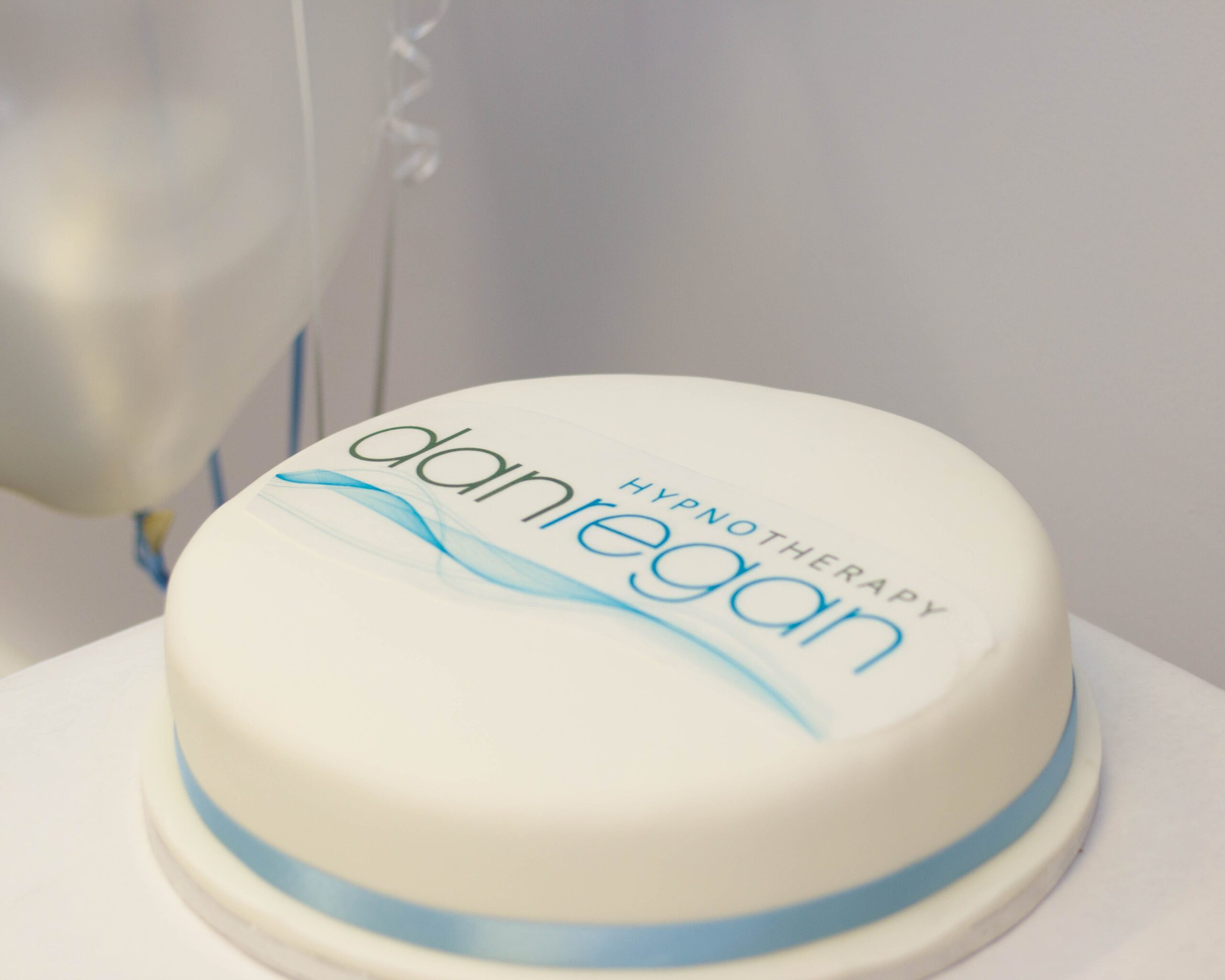 dan regan hypnotherapy in ely office launch 2015 cake